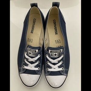 Women’s converse shoes